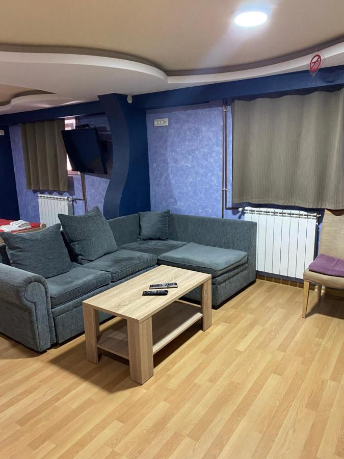 Apartments & Camp Stanisic Nikšić Bagian luar foto