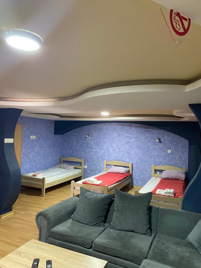 Apartments & Camp Stanisic Nikšić Bagian luar foto
