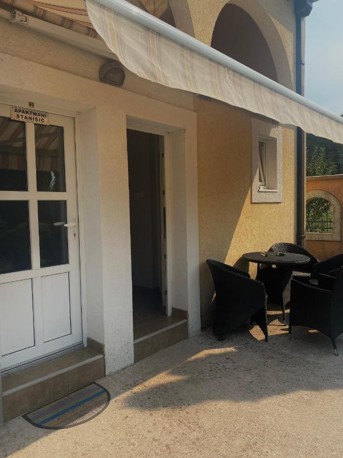 Apartments & Camp Stanisic Nikšić Bagian luar foto